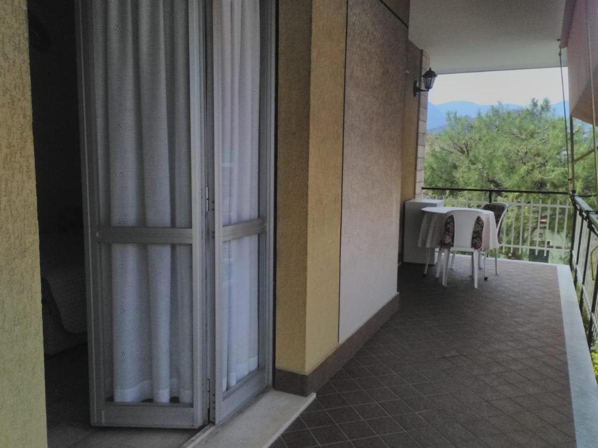 Valter Apartment Pietra Ligure Esterno foto
